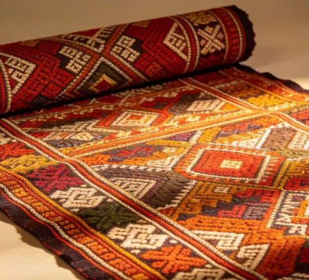 Weaving as a Tapestry of Heaven and Earth