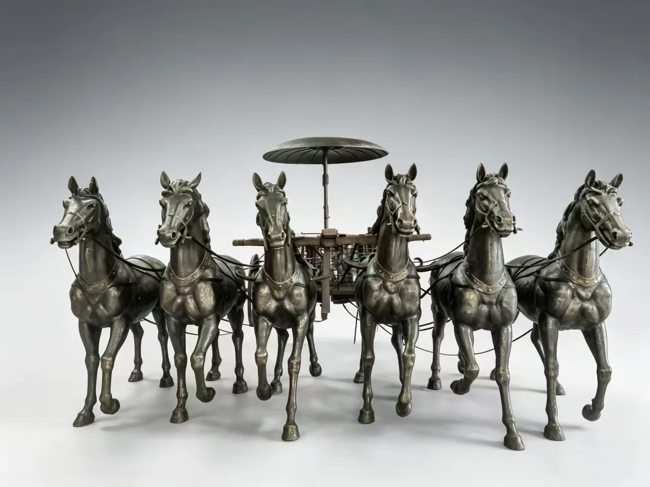 Xianfeng Wood Carving Exhibited at Shenzhen International Cultural Industries Fair