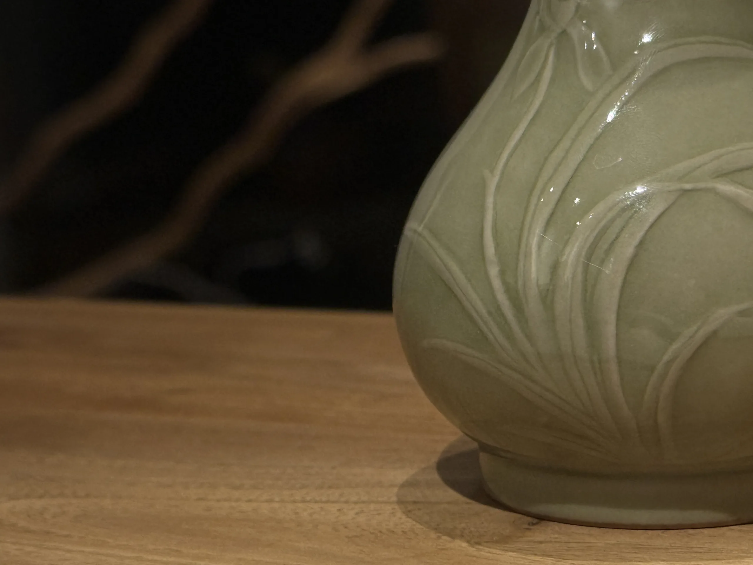 Longquan Celadon · Secret-Color Orchid Small Gallbladder Vase - Image 2