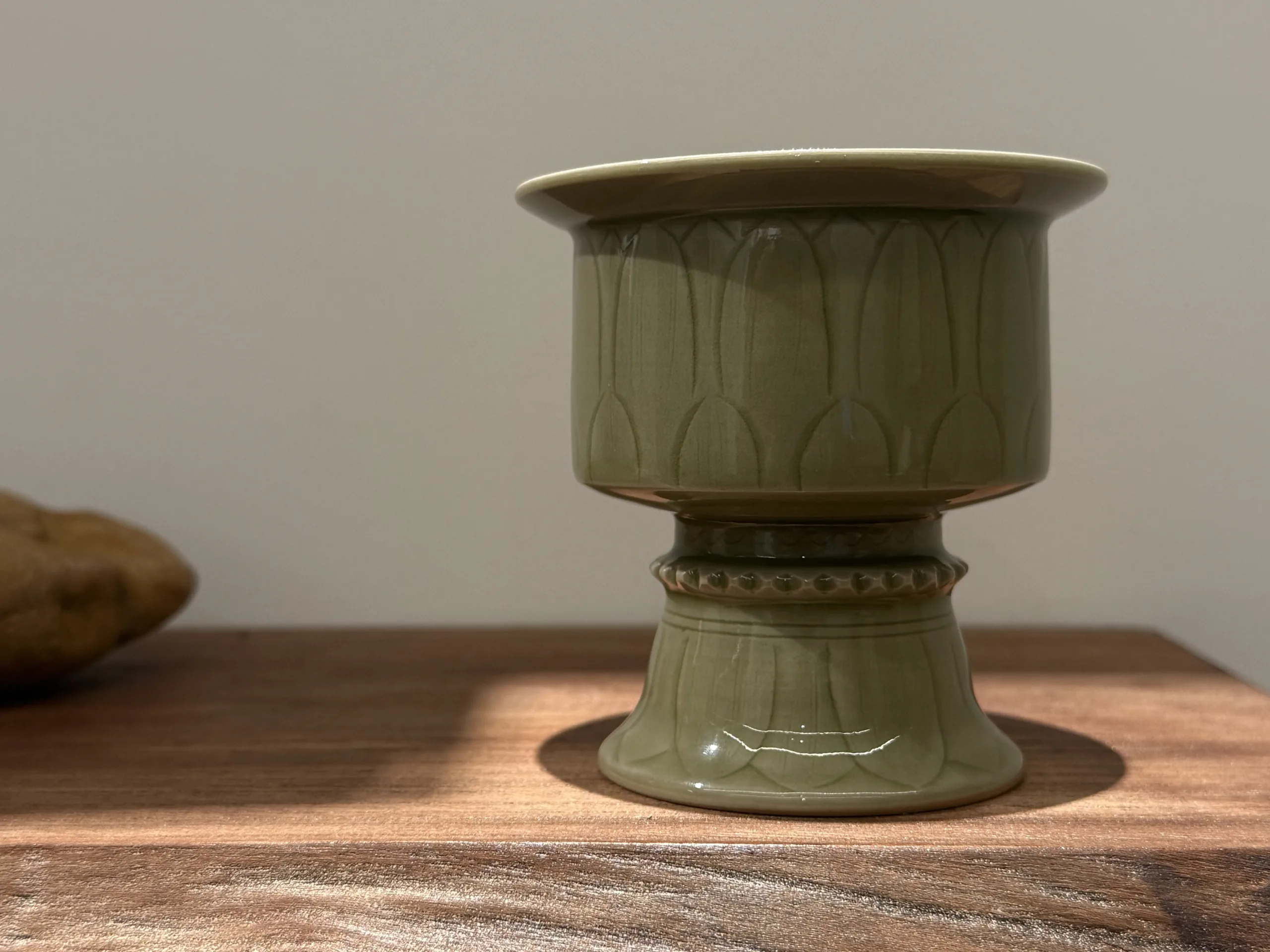 Longquan Celadon · Secret-Color Lotus Petal High-Foot Incense Burner - Image 4