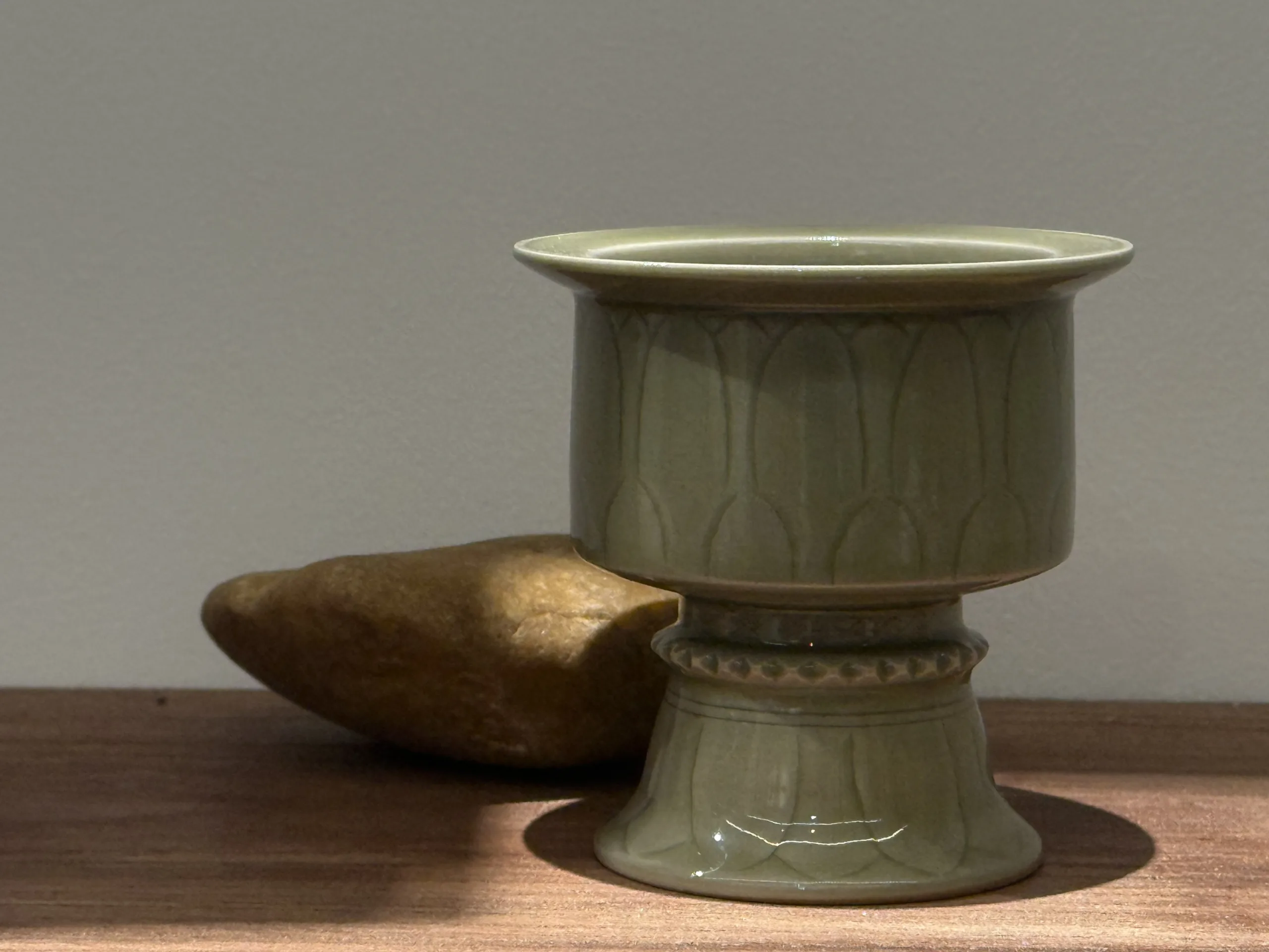 Longquan Celadon · Secret-Color Lotus Petal High-Foot Incense Burner - Image 3