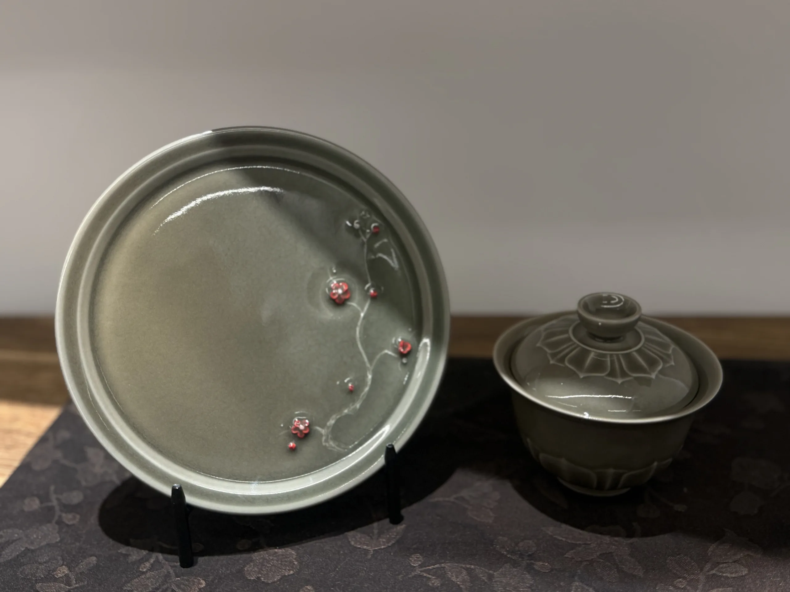 Longquan Celadon · Wood-Fired Ash-Green Sculpted Plum Blossom Tea Tray - Image 7