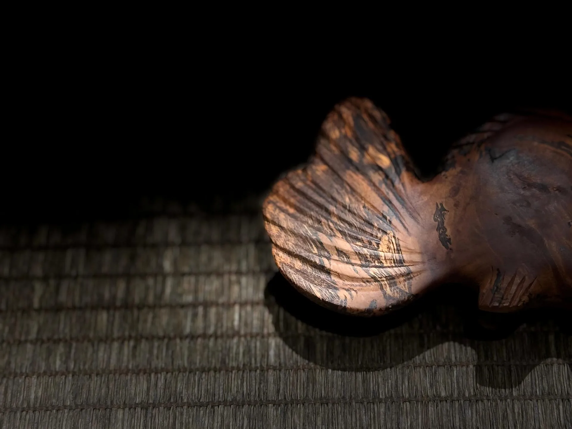 Red Toon Wood Little Fish Hand Piece - Image 6