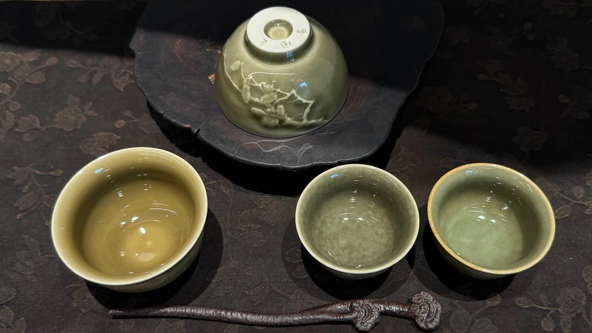 First Wood-Fired Cups · By Li Guowen